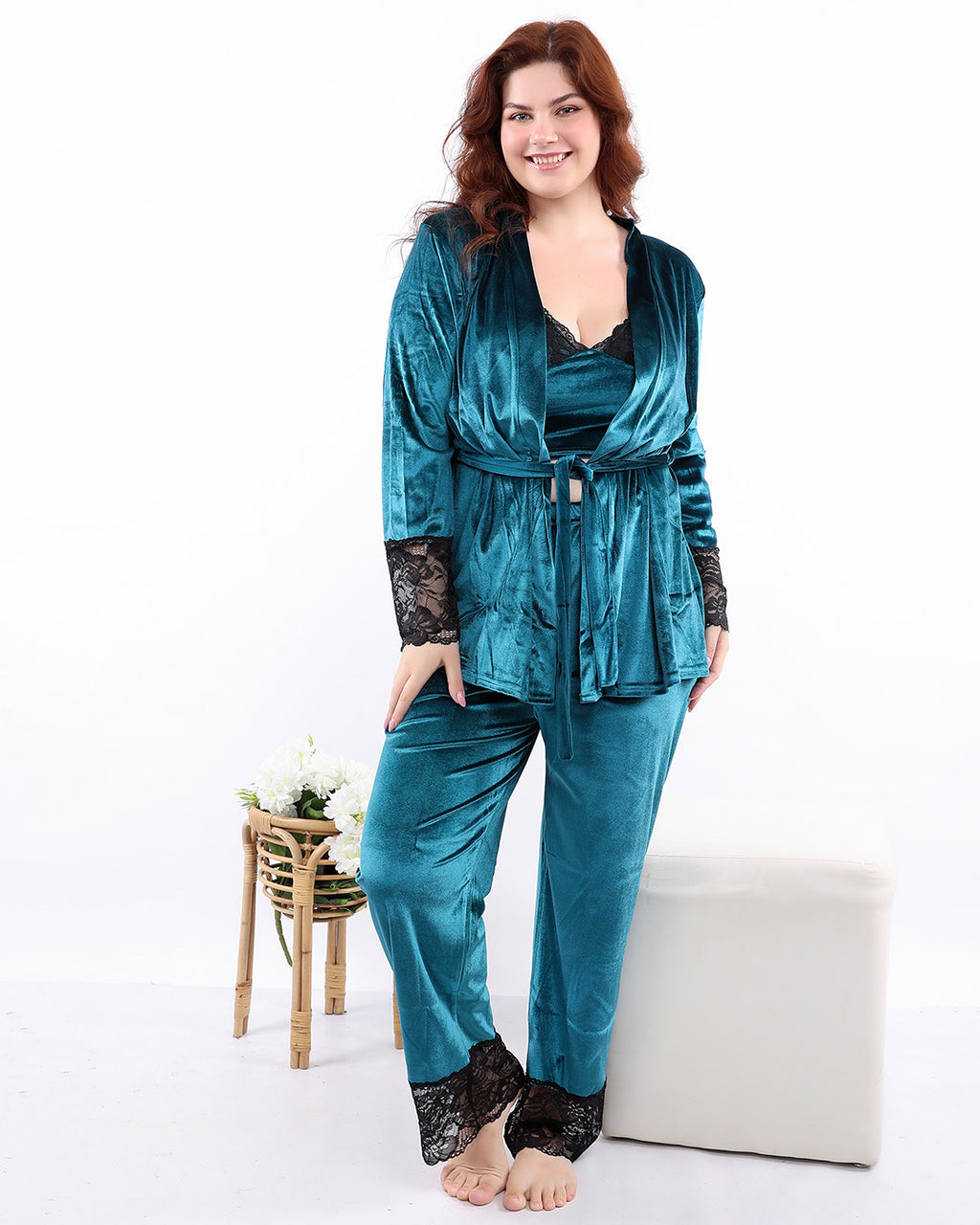 3-Piece Velvet Lounge Set - Black Lace