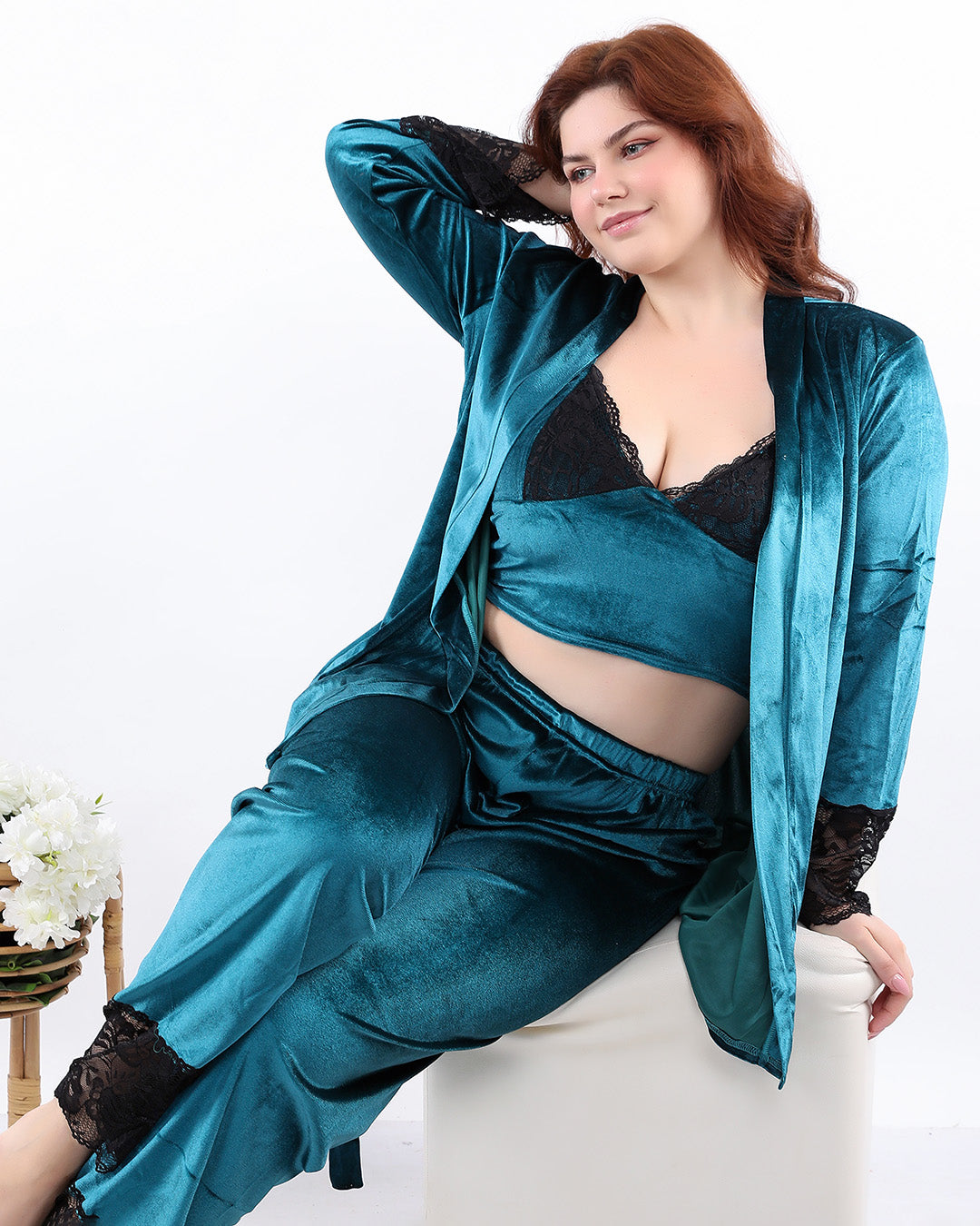 3-Piece Velvet Lounge Set - Black Lace
