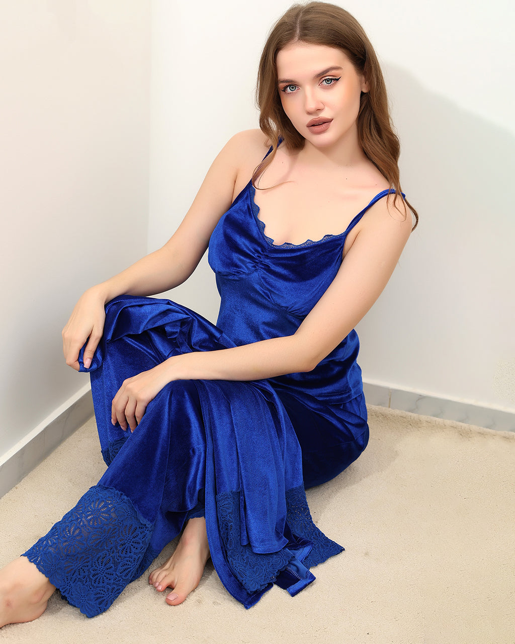 3-Piece Lace-Trimmed Light Velvet Set